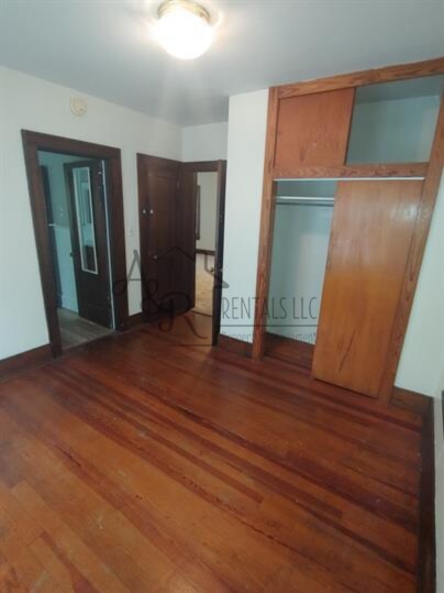 Building Photo - 1207 S Elm St