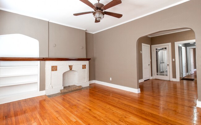 Foto del edificio - 741 NE 16th St