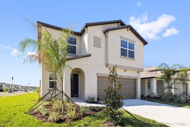 Building Photo - "Spacious 5-Bed Gem in Epperson community ...
