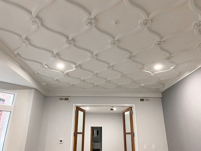 Foto del edificio - 124 South 19th Street, Unit 24-2R