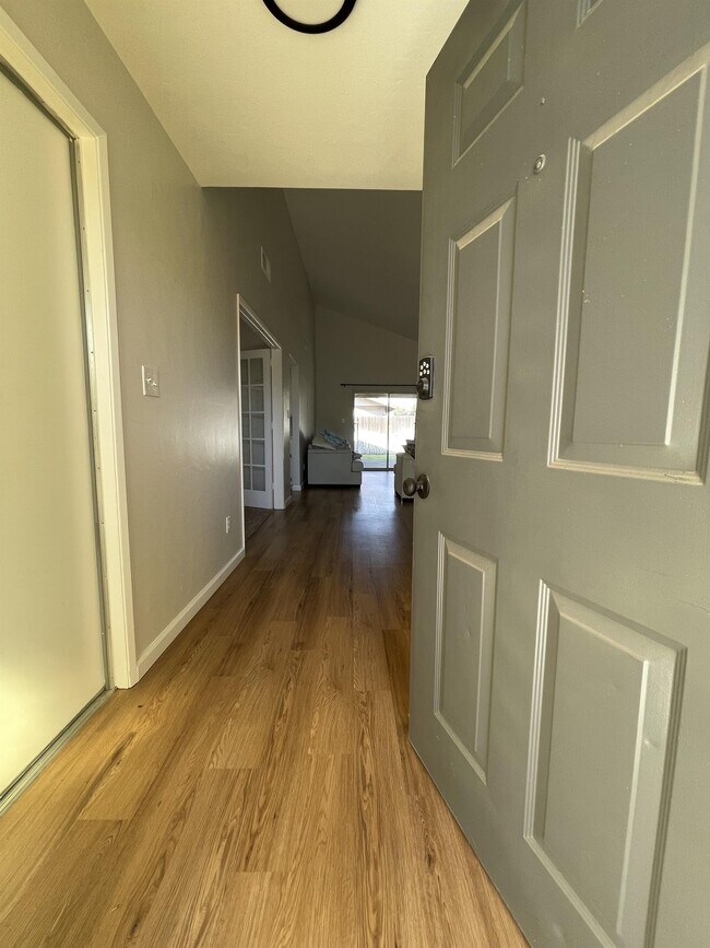 Building Photo - 3213 Starburst Ct