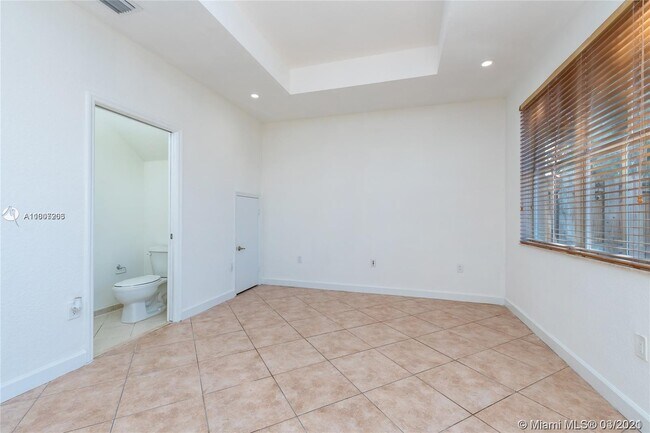 Foto del edificio - 15244 SW 9th Way