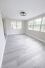 Building Photo - 7521 Nundy Ave