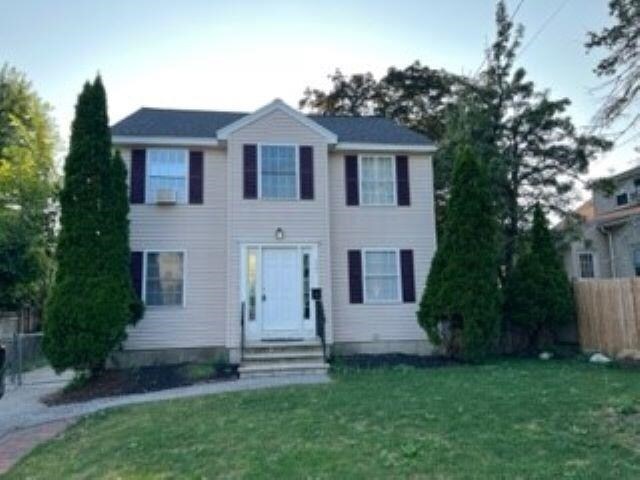 Primary Photo - 222 Blucher St
