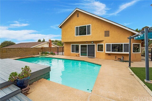 Foto del edificio - 26982 Via Banderas