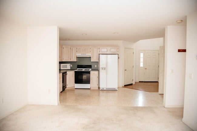 Building Photo - 32 Gantz Meadows