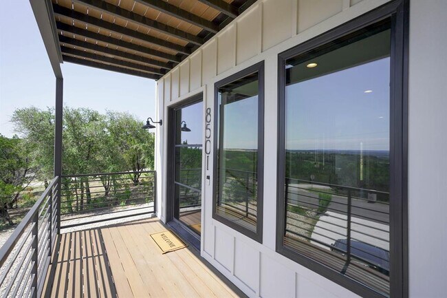 Building Photo - 8501 Bronco Ln