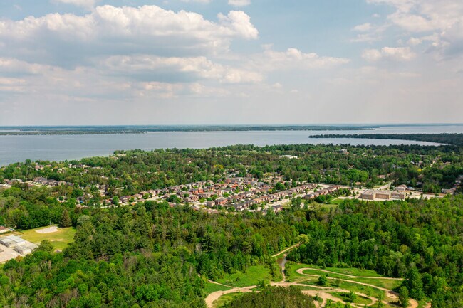 Innisfil has many outdoor opportunities from Lake Simcoe to neighbourhood parks.