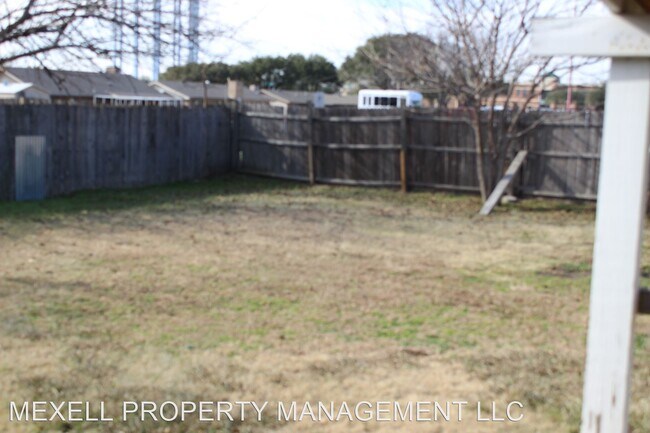 Foto del edificio - 4 br, 2 bath House - 2307 SUNRIDGE RD