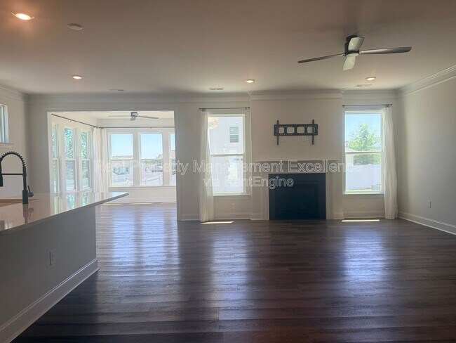 Foto del edificio - 16 Clear Creek Cir