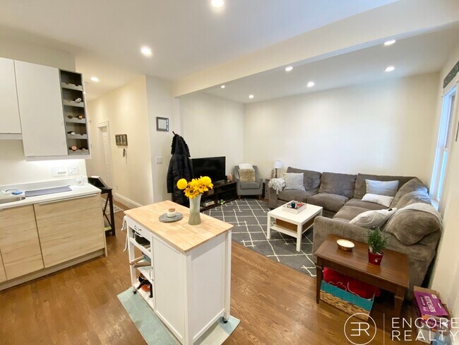 Foto del edificio - 106 Buttonwood St