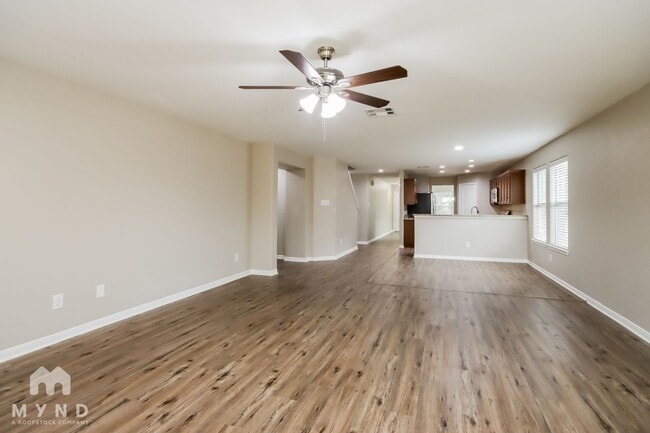 Building Photo - 2706 Sandberry Dr