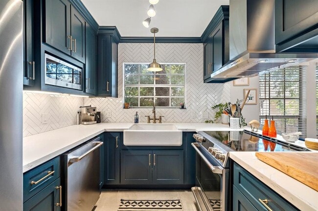 Building Photo - 1212 Ashland St