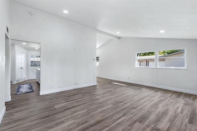 Building Photo - 912 Warfield Way