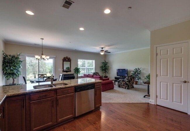 Foto del edificio - Bent Creek Living