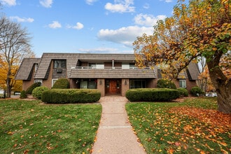 Building Photo - 60 Rambling Brook Ln