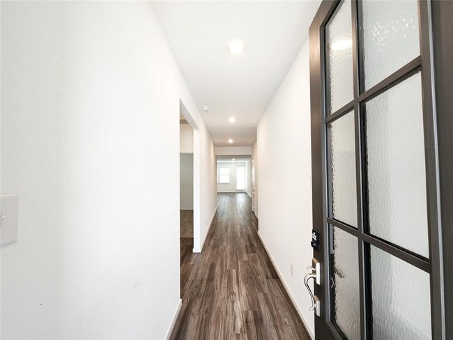 Foto del edificio - 7230 Greenbriar Bnd Ct