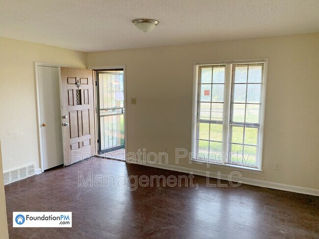 Building Photo - 3380 Burgess Dr