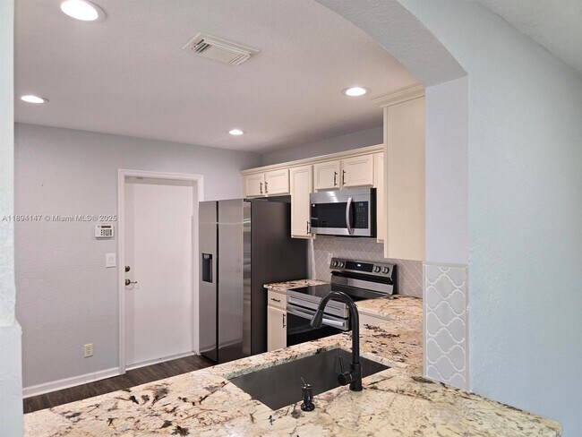 Foto del edificio - 6132 Southard St