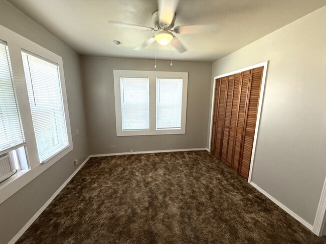 Building Photo - 226 12th Ave NW