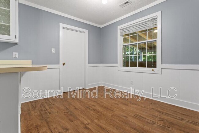Foto del edificio - 417 Foxhall Dr