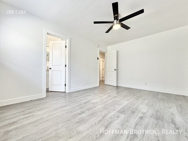 Foto del edificio - 5311 Hermitage Ave