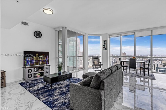 Building Photo - 3 br, 3 bath Condo - 244 Biscayne Blvd Apt...