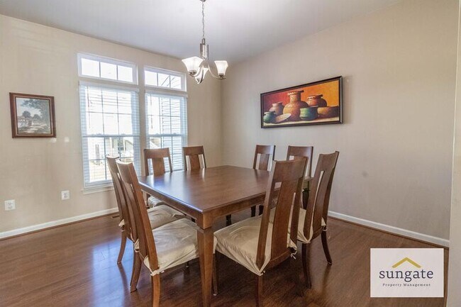 Foto del edificio - 7526 Helston Ct