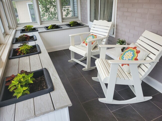 Front porch - 608 S 35th Ave