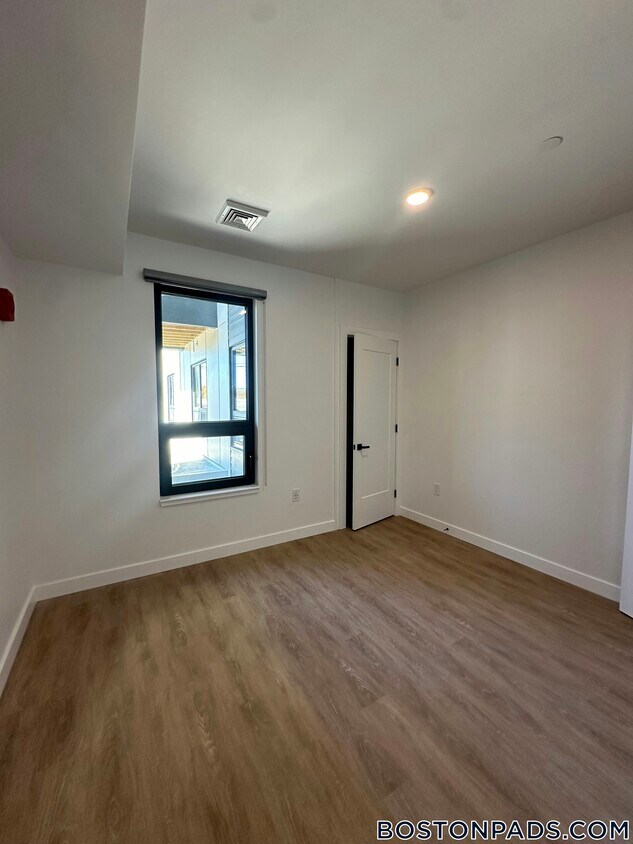 Foto principal - 199 Gardner St