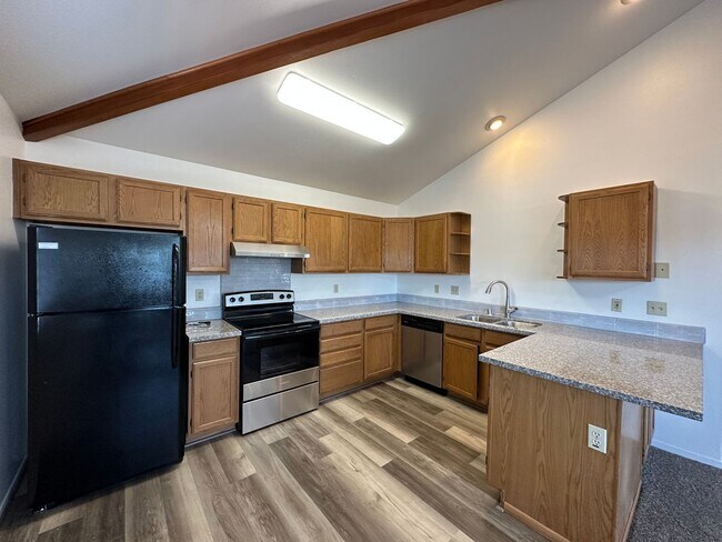 Foto del edificio - Top Floor of Benicia Duplex