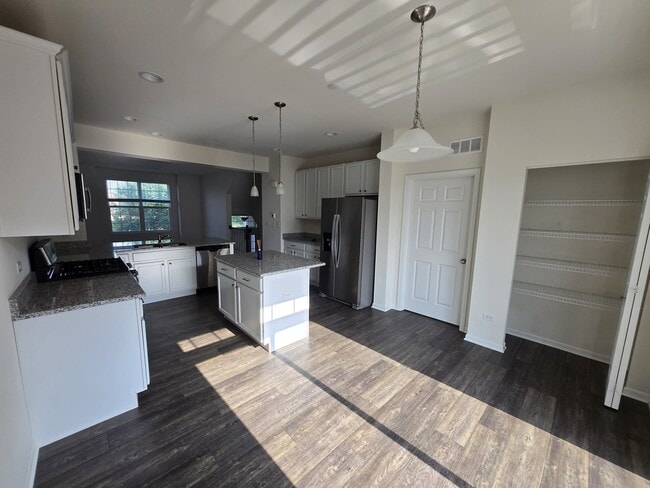 Foto del edificio - 522 Fairway Dr