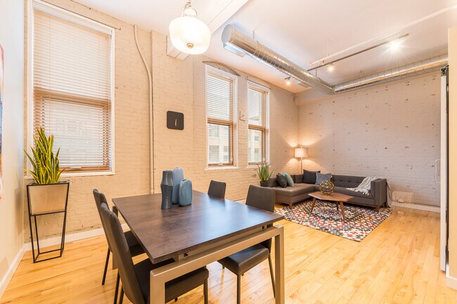 Photo du bâtiment - The Penthouse