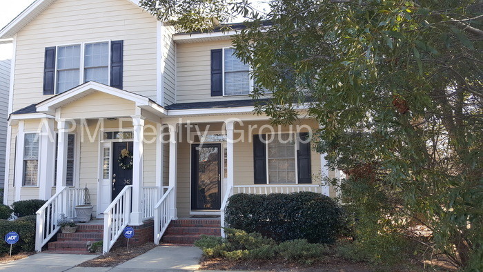 Primary Photo - 344 Byron Rd