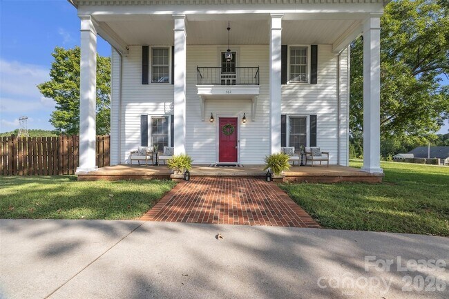 Building Photo - 462 Mock Mill Rd