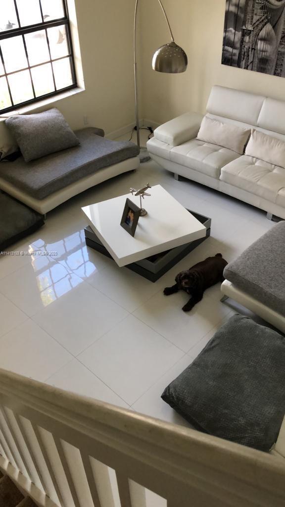 Foto del edificio - 3364 W 92nd Pl