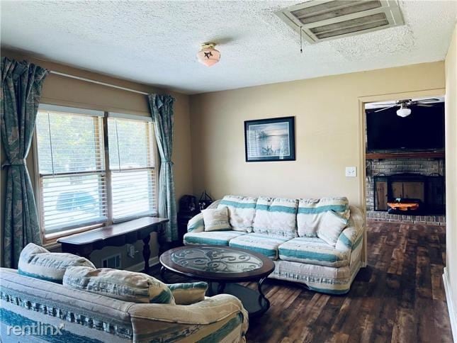 Building Photo - 3 br, 3 bath House - 6279 R Lobelia Road SW