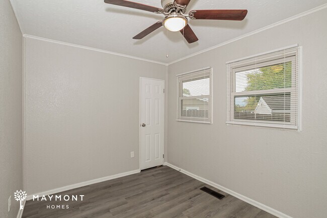 Foto del edificio - 2415 Lynnfork Ave