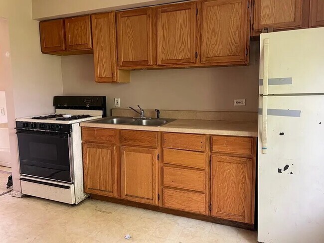 Foto del edificio - 32611 Montcalm St
