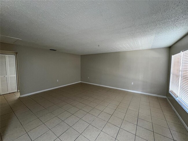 Building Photo - 4519 Highland Ln