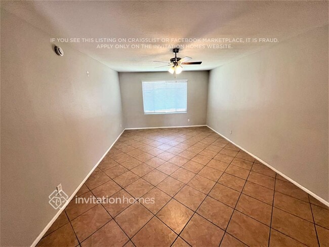 Building Photo - 4923 W Rosewood Dr