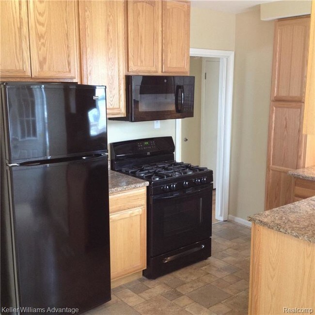 Building Photo - 15521 MacArthur