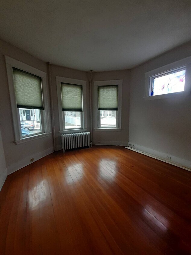 16 Forest Avenue Unit 1, Salem, MA 01970 Apartments in Salem, MA