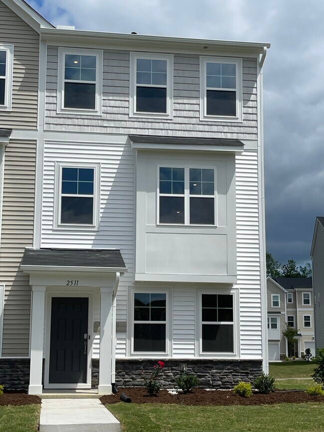 Foto del edificio - 2511 Kasota Ln