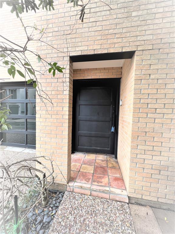 Foto del edificio - 516 S Post Oak Ln