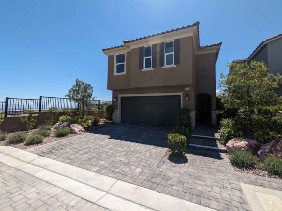 Foto principal - 10789 Gentle Crst Ave