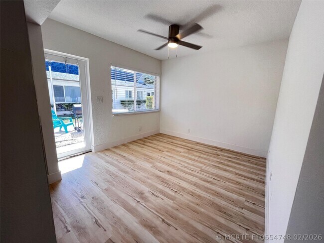 Foto del edificio - 4641 N Ocean Dr