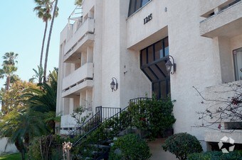 Building Photo - 1215 Brockton Ave
