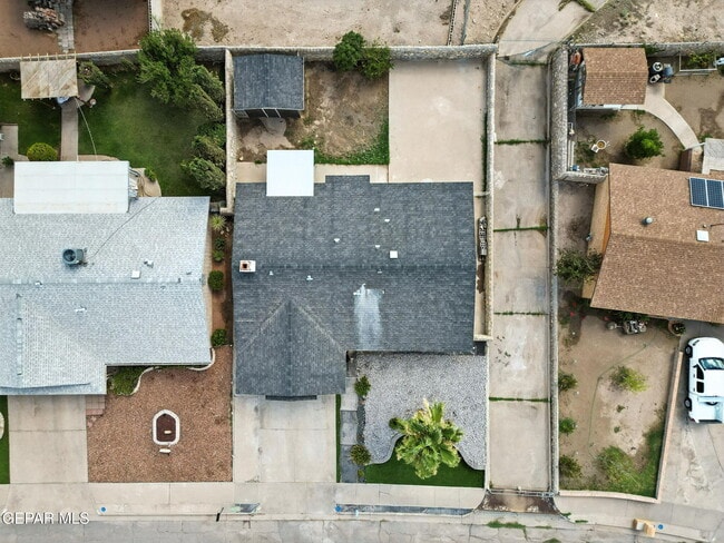 Building Photo - 329 Sereno Dr