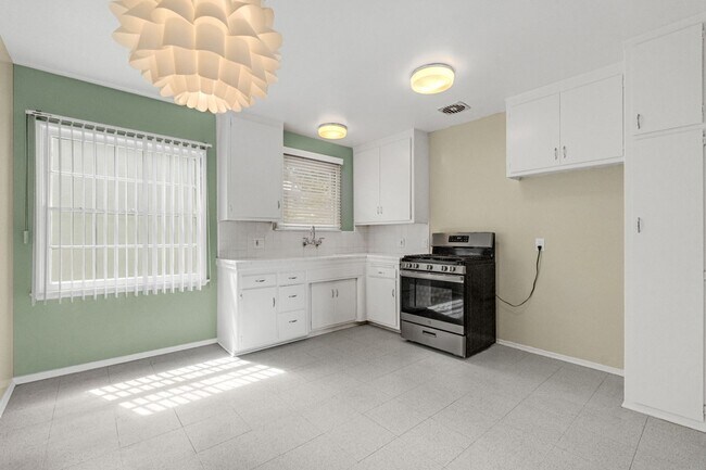 Foto del edificio - 607 N Florence St